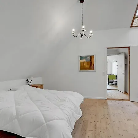 Vakantiehuis 8 Bedroom Beautiful In *