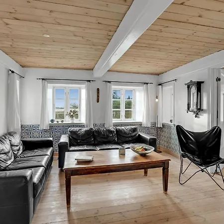 8 Bedroom Beautiful In Højer